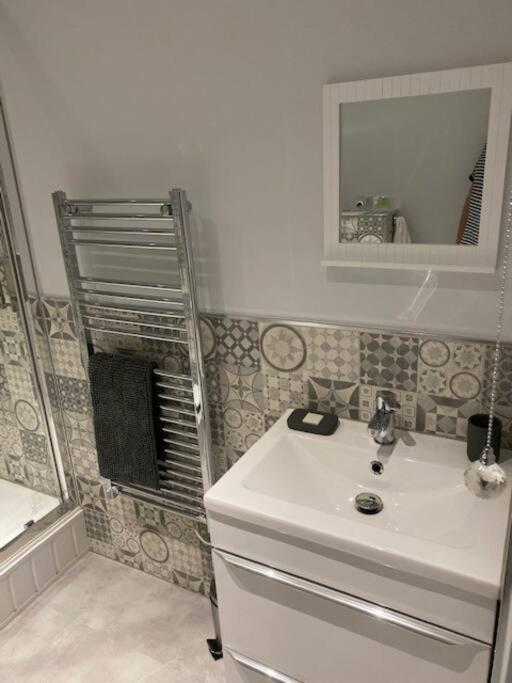 Luxury Mumbles View Studio Apartment Swansea Esterno foto